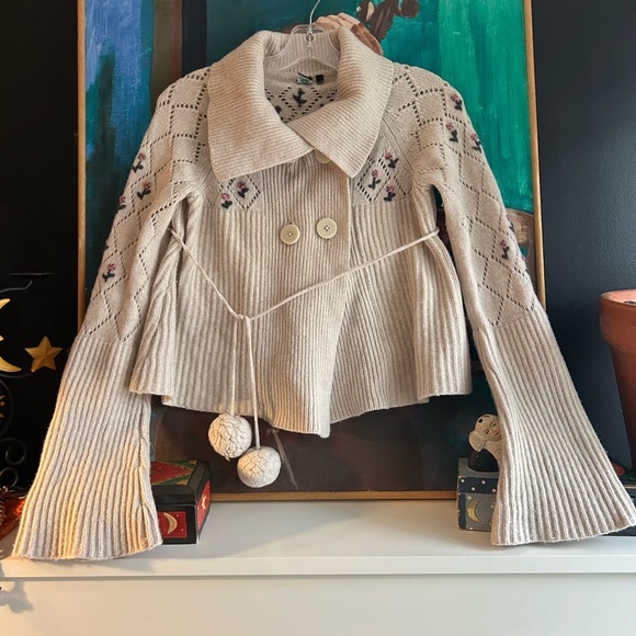 Twik by Simons Beige Bell Sleeve Sweater with Pink Floral Pattern Small Pom Poms - Picture 1 of 16